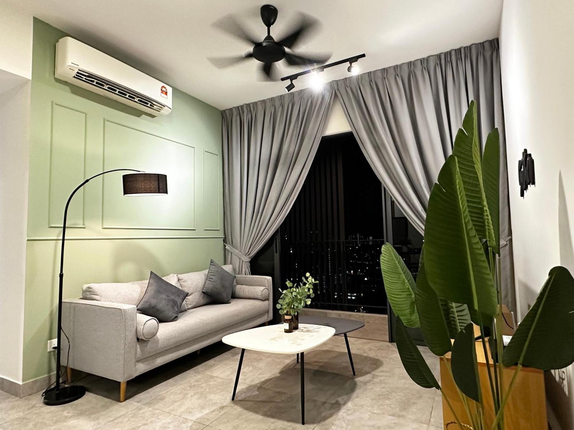 Millerz Square Mid Valley, Old Klang Road By Rverse Pangsapuri Kuala Lumpur