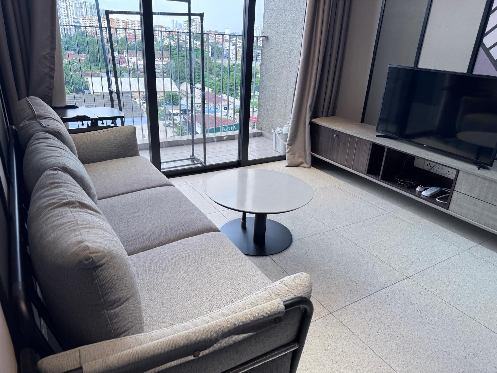 Apartment Millerz Square Mid Valley, Old Klang Road By Rverse *